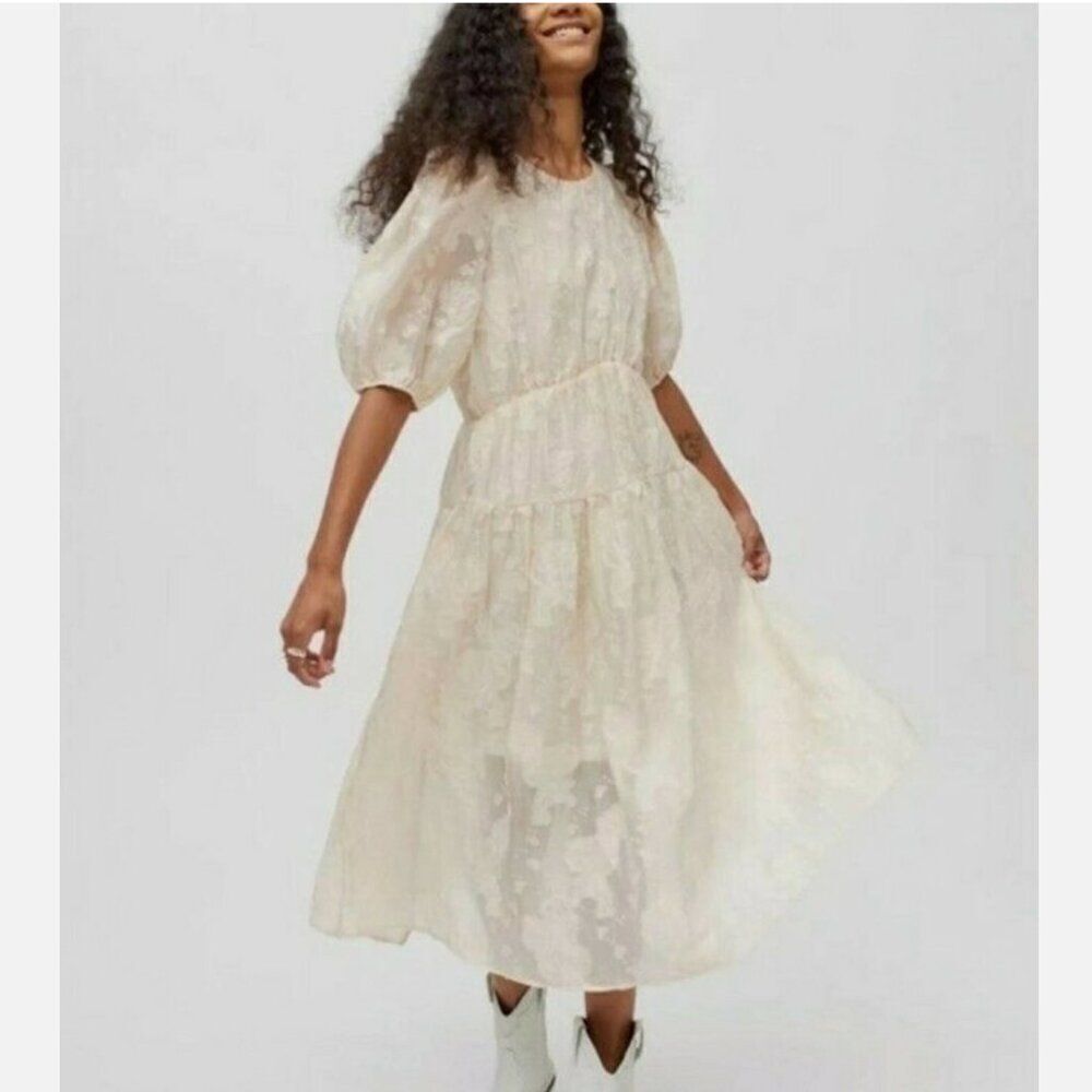 Moon River Textured Floral Jacquard Puff Sleeve Midi Dress Beige Cream Small
